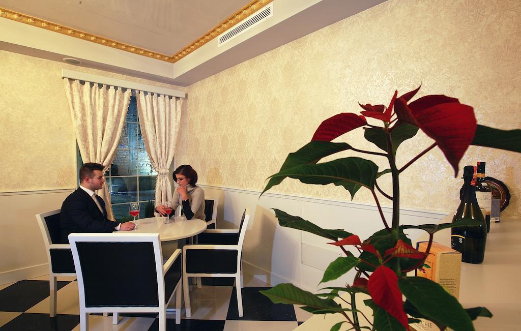 Hotel Kastria Tirana Exterior foto